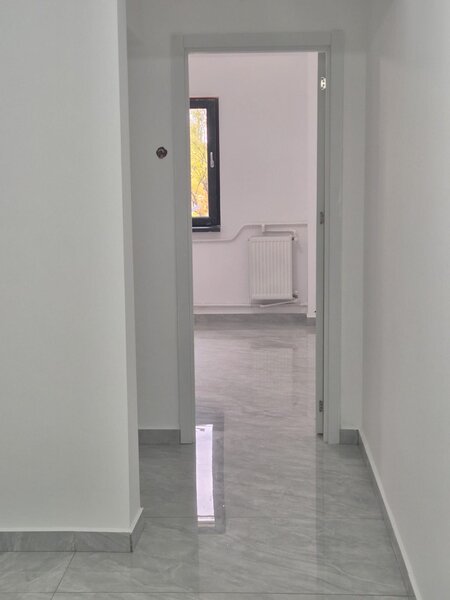 Moghioros, Plaza, exclusivitate Publicimob