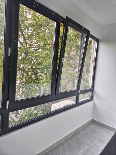 Moghioros, Plaza, exclusivitate Publicimob