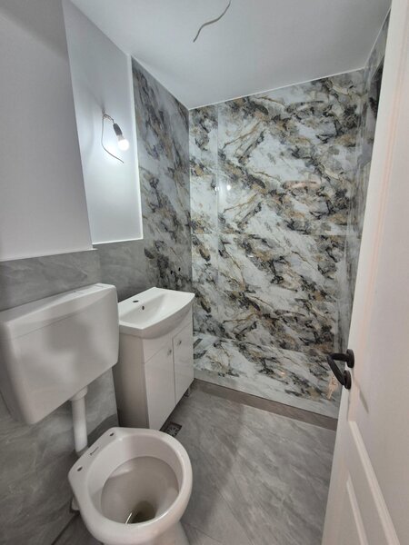 Moghioros, Plaza, exclusivitate Publicimob