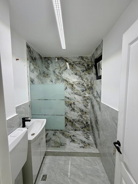 Moghioros, Plaza, exclusivitate Publicimob